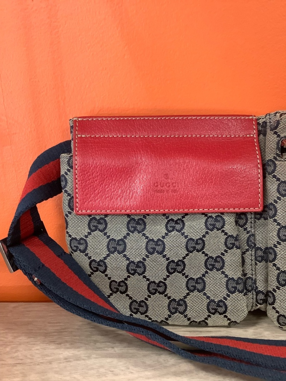 Gucci Signature Monogrammed Double Pocket Belt Bag - Picture 8 of 13
